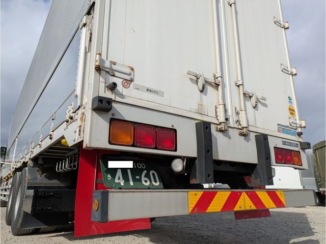 MITSUBISHI FUSOU SUPER GREAT 2017 Image 31