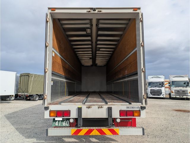 MITSUBISHI FUSOU SUPER GREAT 2017 Image 31