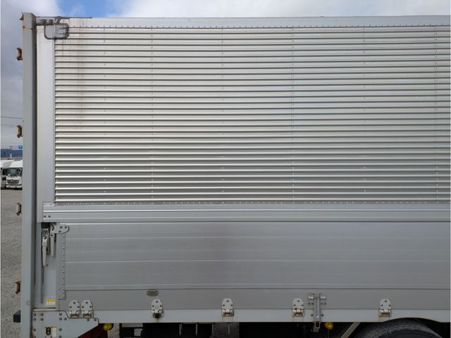 MITSUBISHI FUSOU SUPER GREAT 2017 Image 31