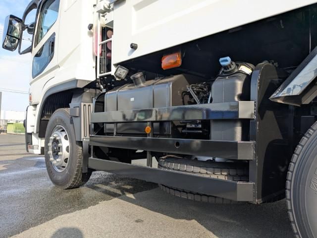 MITSUBISHI FUSOU SUPER GREAT 2025 Image 31