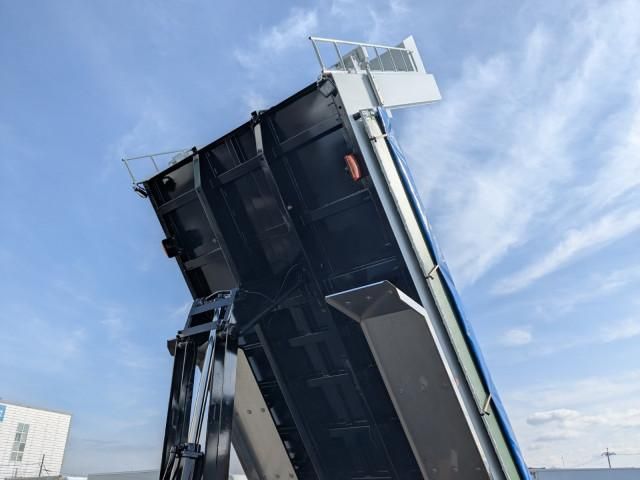 MITSUBISHI FUSOU SUPER GREAT 2025 Image 31