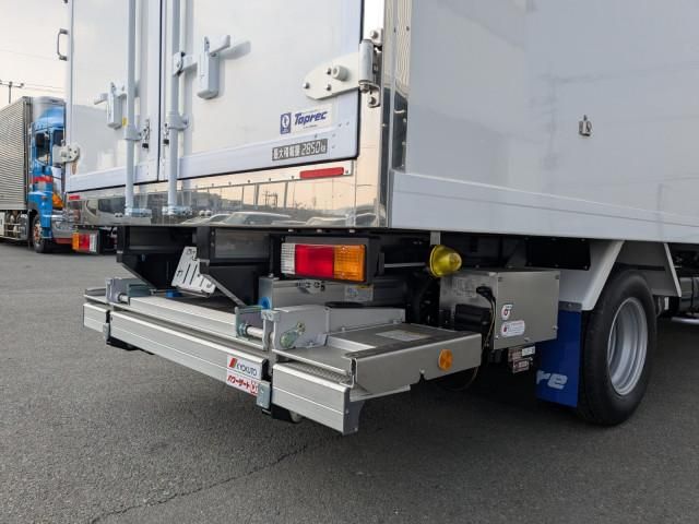 MITSUBISHI CANTER 2025 Image 31