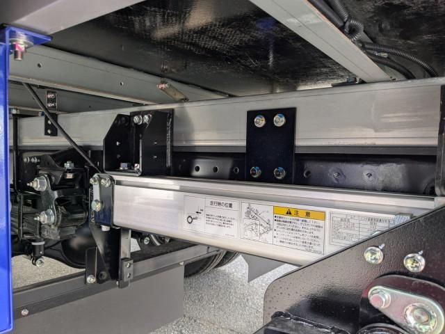 MITSUBISHI CANTER 2025 Image 31