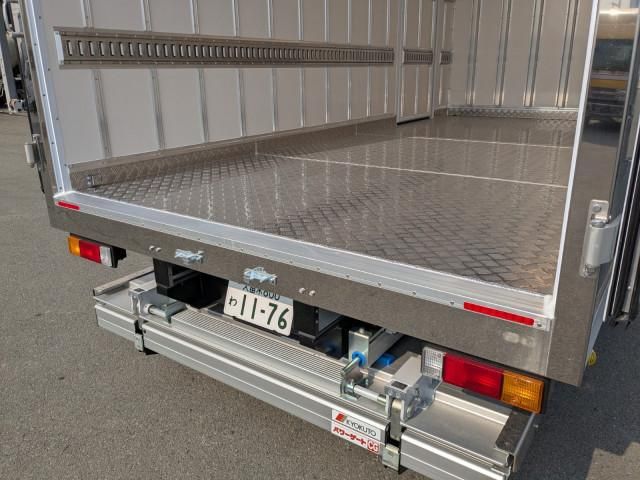 MITSUBISHI CANTER 2025 Image 31