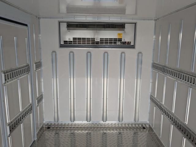 MITSUBISHI CANTER 2025 Image 31