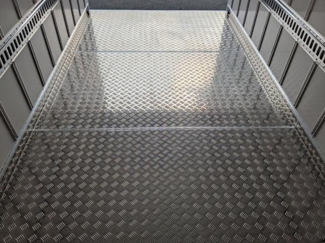 MITSUBISHI CANTER 2025 Image 31