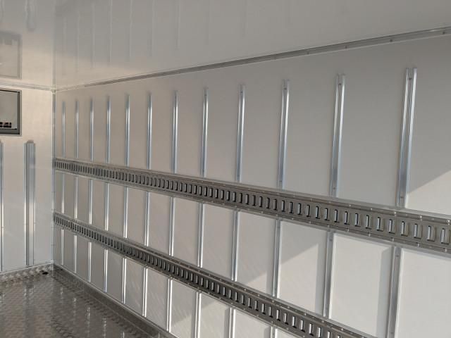 MITSUBISHI CANTER 2025 Image 31