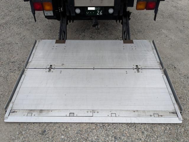 ISUZU FORWARD 2018 Image 31