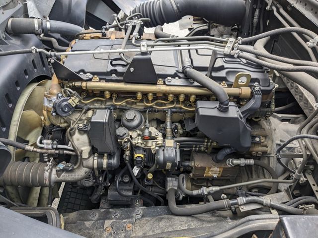 MITSUBISHI FUSOU SUPER GREAT 2018 Image 31