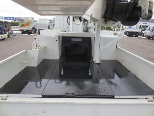 MITSUBISHI FUSOU FIGHTER 2024 Image 31