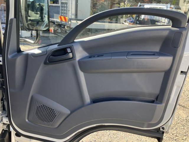 ISUZU ELF 2017 Image 31