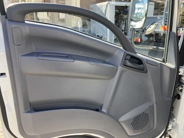 ISUZU ELF 2017 Image 31