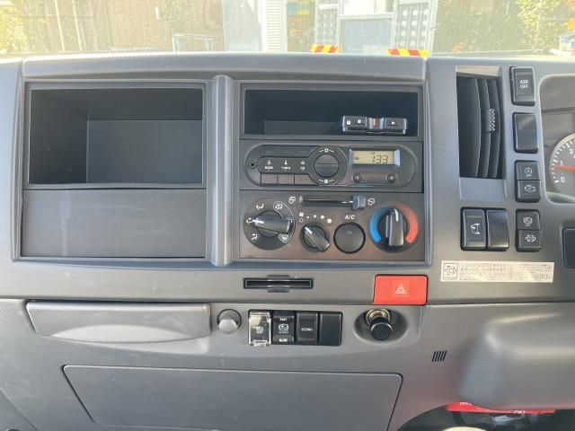 ISUZU ELF 2017 Image 31