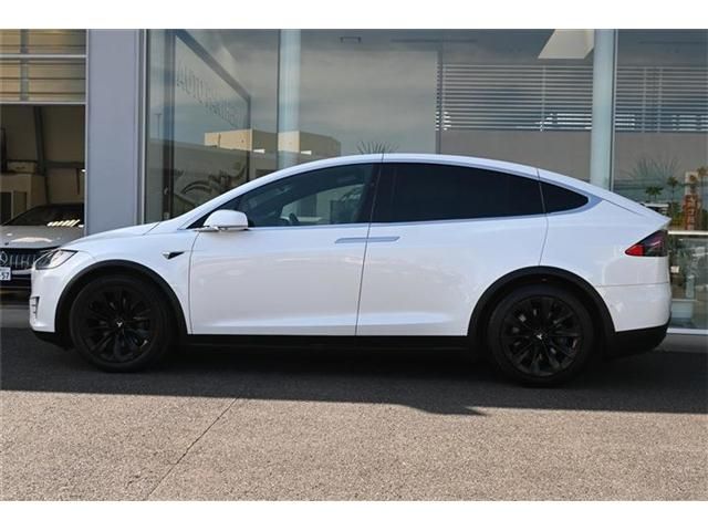 TESLA MODEL X 2018 Image 31