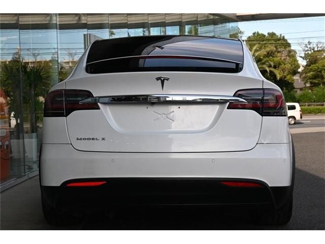 TESLA MODEL X 2018 Image 31