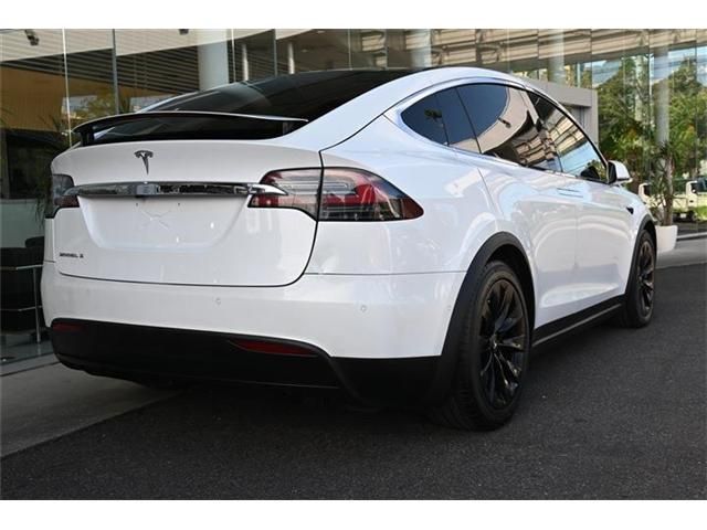 TESLA MODEL X 2018 Image 31