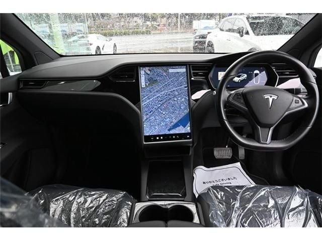 TESLA MODEL X 2018 Image 31