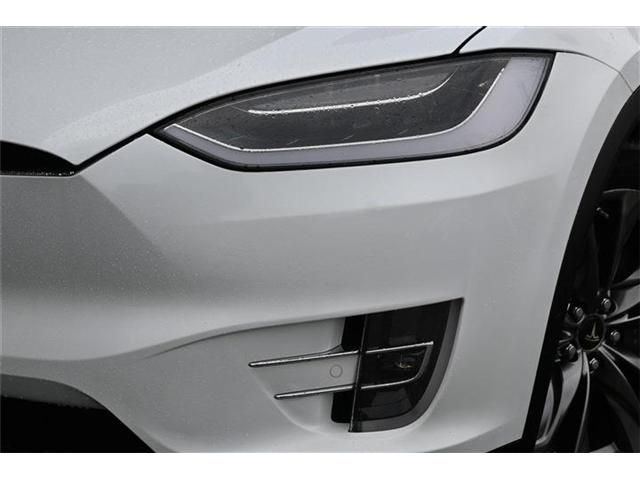 TESLA MODEL X 2018 Image 31