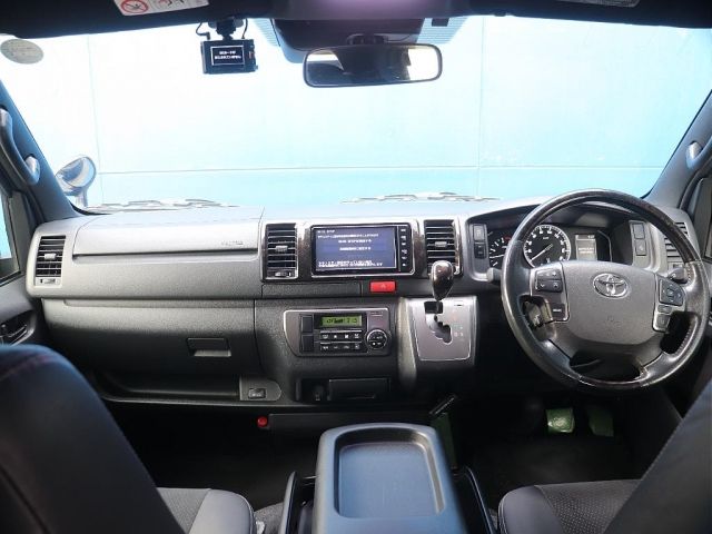 TOYOTA HIACE VAN 2WD 2022 Image 31