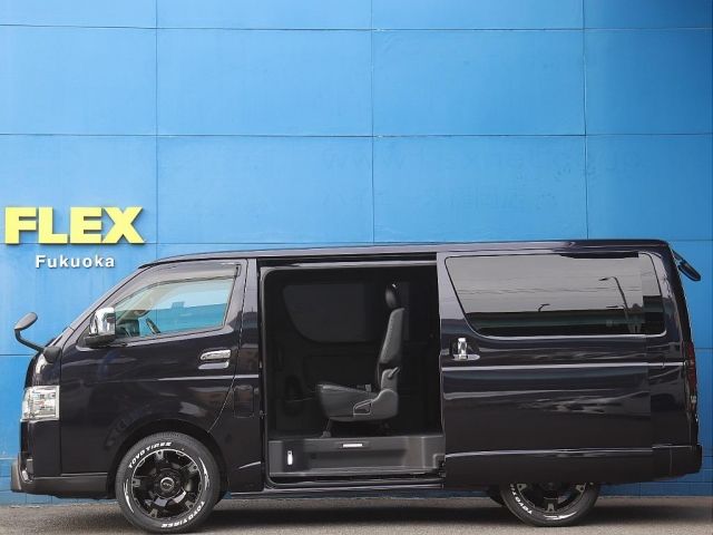 TOYOTA HIACE VAN 2WD 2022 Image 31