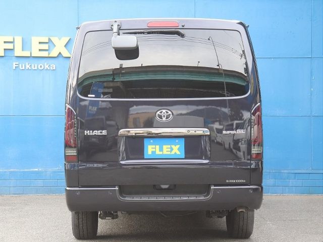 TOYOTA HIACE VAN 2WD 2022 Image 31