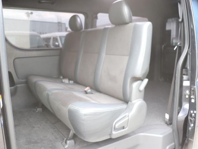 TOYOTA HIACE VAN 2WD 2022 Image 31