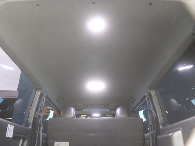 TOYOTA HIACE VAN 2WD 2022 Image 31