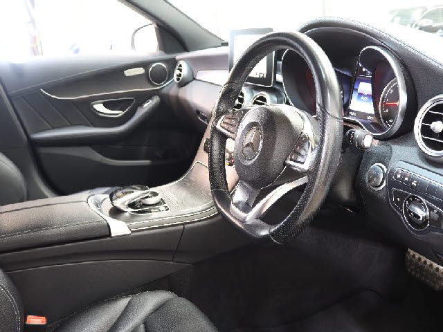 MERCEDES BENZ C CLAS 2016 Image 31