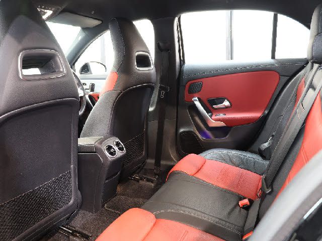 MERCEDES BENZ A CLAS 2019 Image 31