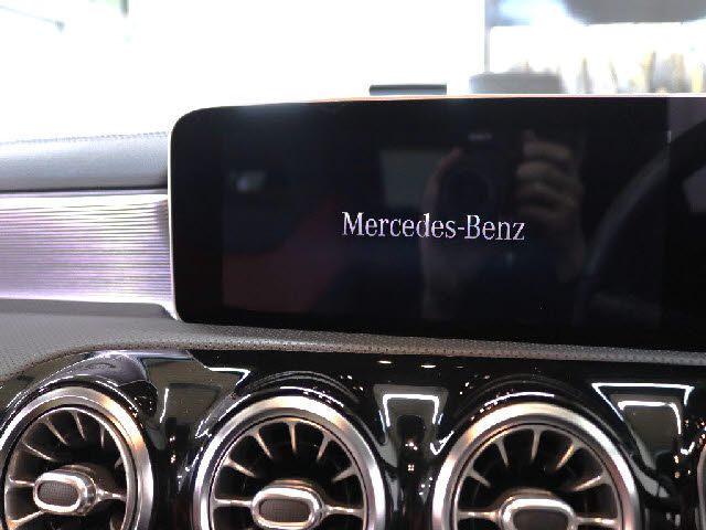 MERCEDES BENZ A CLAS 2019 Image 31