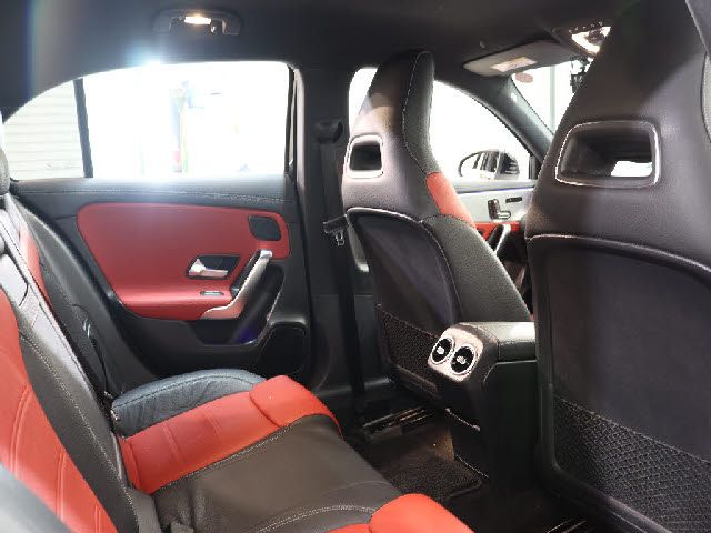 MERCEDES BENZ A CLAS 2019 Image 31