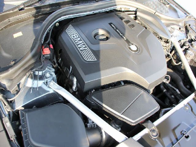 BMW 5SERIES SEDAN 2018 Image 31