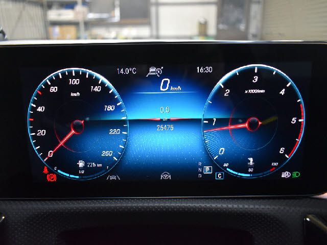 MERCEDES BENZ CLA SH 2021 Image 31