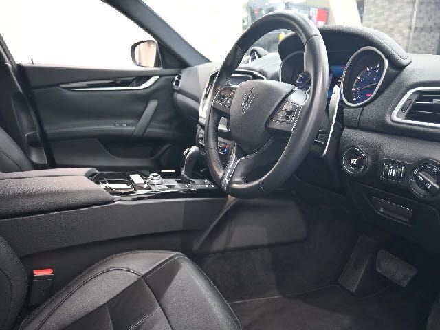 MASERATI GHIBLI SEDA 2017 Image 31