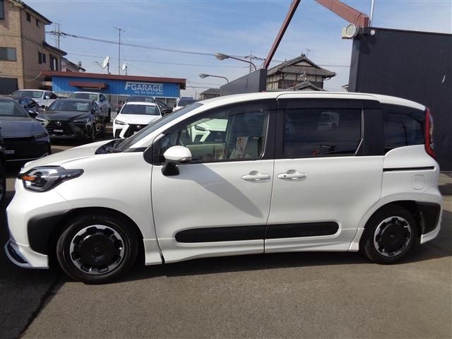 TOYOTA SIENTA HYBRID 2023 Image 31