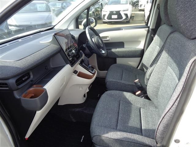 TOYOTA SIENTA HYBRID 2023 Image 31