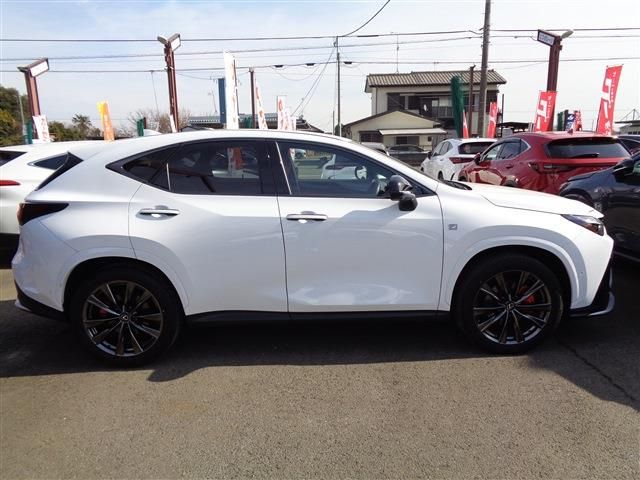 TOYOTA LEXUS NX350H AWD 2023 Image 31