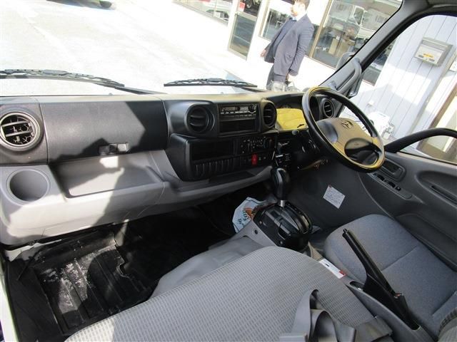 TOYOTA TOYOACE 2013 Image 31