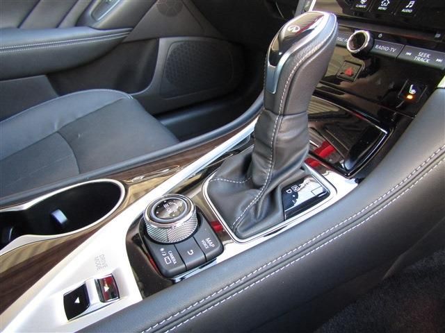 NISSAN SKYLINE HYBRID 2018 Image 31