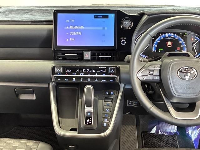 TOYOTA VOXY HYBRID 2024 Image 31