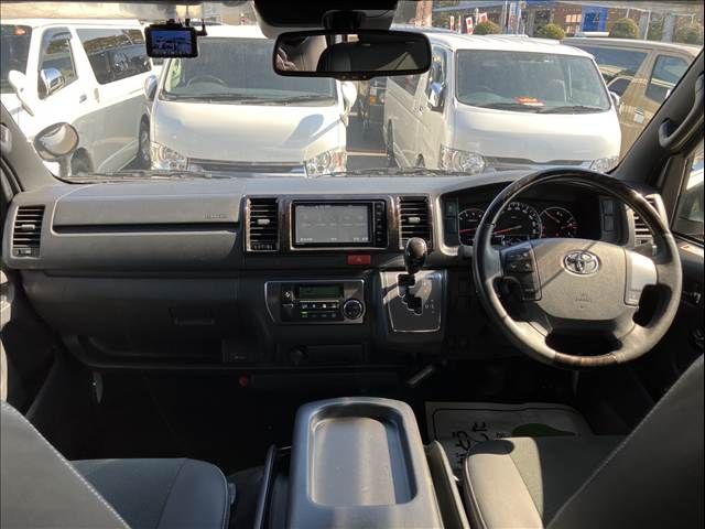 TOYOTA HIACE VAN 2WD 2019 Image 31