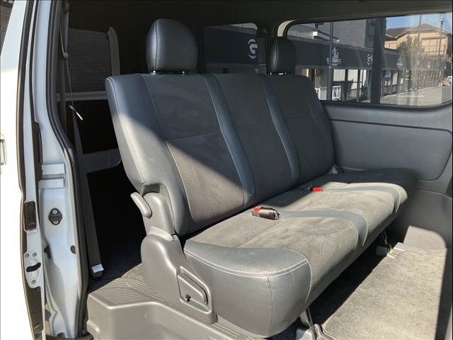 TOYOTA HIACE VAN 2WD 2019 Image 31