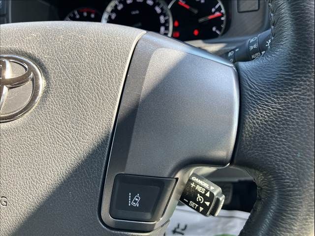 TOYOTA HIACE VAN 2WD 2019 Image 31