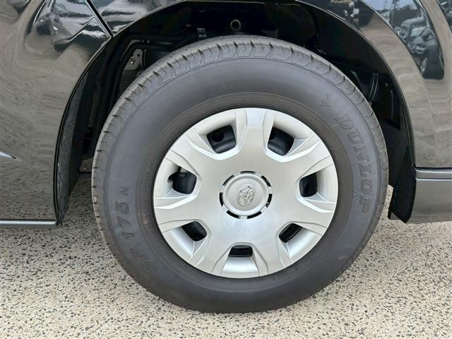 TOYOTA HIACE WAGON 2025 Image 31