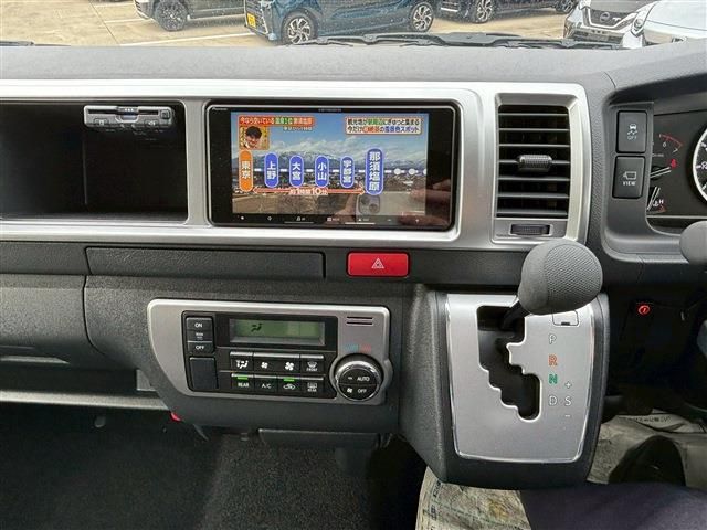 TOYOTA HIACE WAGON 2025 Image 31