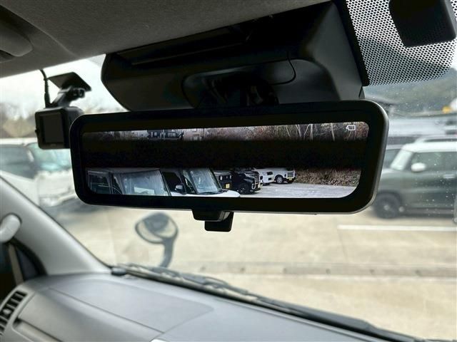 TOYOTA HIACE WAGON 2025 Image 31