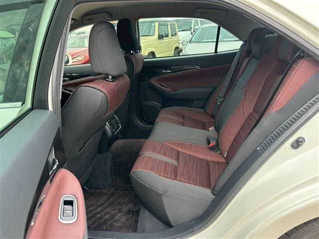 TOYOTA CROWN SEDAN HYBRID 2013 Image 31