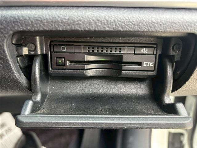 TOYOTA CROWN SEDAN HYBRID 2013 Image 31