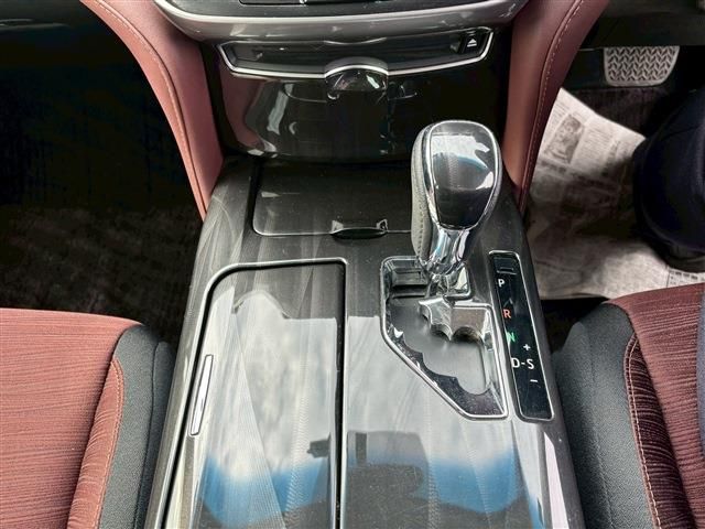 TOYOTA CROWN SEDAN HYBRID 2013 Image 31