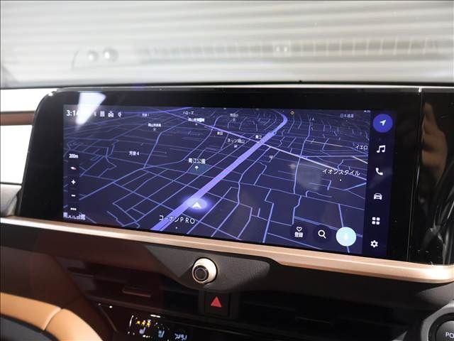 TOYOTA CROWN ESTATE 4WD 2025 Image 31